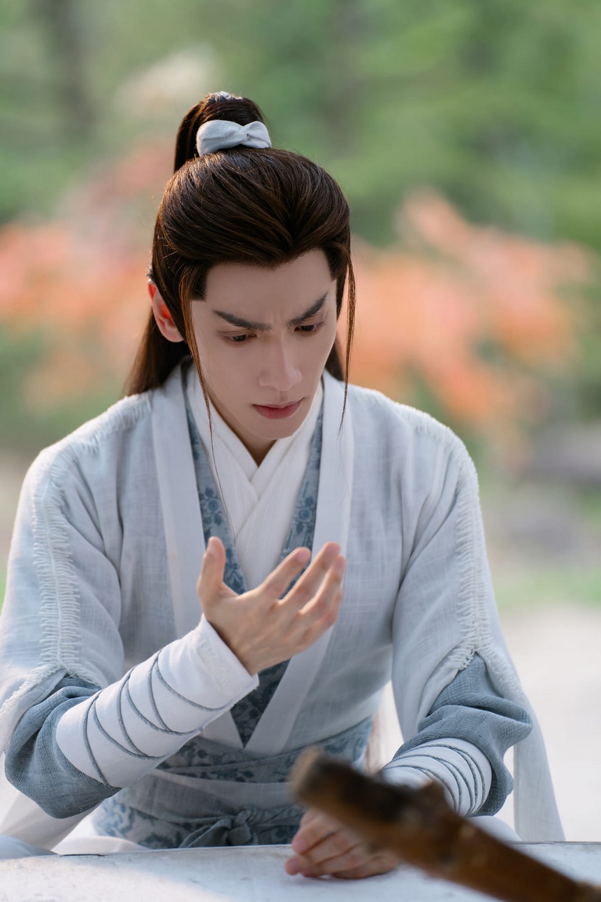 'Trường nguyệt tẫn minh': Mê mẩn loạt tạo hình đẹp đỉnh của Thương Cửu Mân, fan chờ ngắm bộ đồ trong truyền thuyết - Ảnh 2. 'Trường nguyệt tẫn minh': Mê mẩn loạt tạo hình đẹp đỉnh của Thương Cửu Mân, fan chờ ngắm bộ đồ trong truyền thuyết - Ảnh 2.