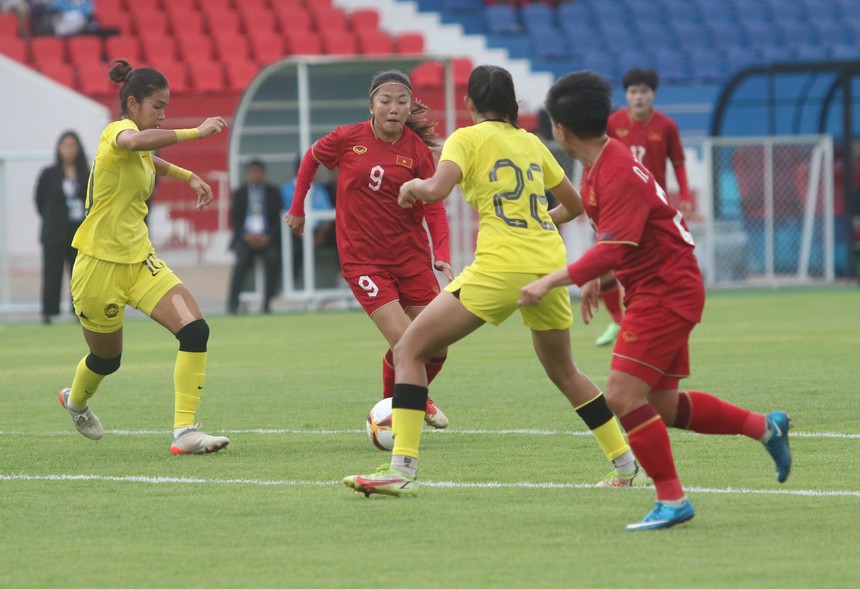 HLV Mai Đức Chung: “Huỳnh Như gặp khó vì thời tiết” - Ảnh 1.