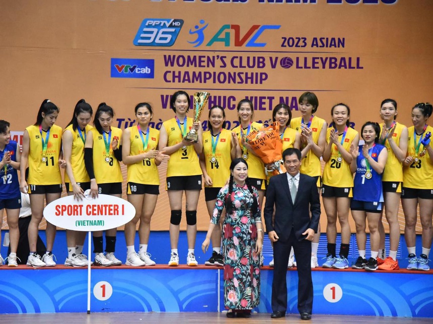 Bóng chuyền nữ Việt Nam nhận 'mưa tiền thưởng' sau trận thắng đối thủ Thái Lan - Ảnh 2.