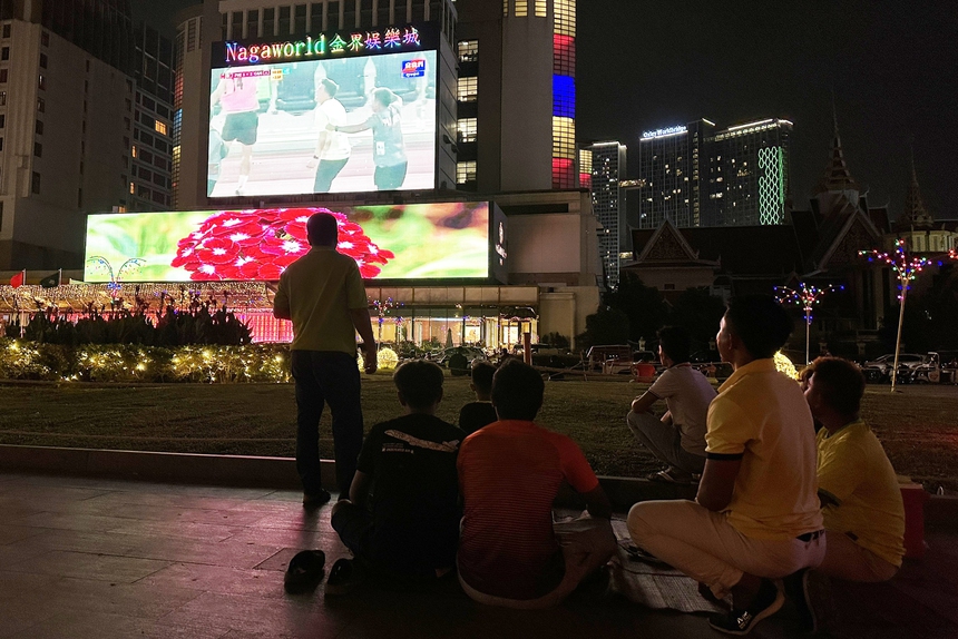 SEA Games 32: ‘Thiên đường’ nơi vỉa hè và nỗi lo cho giấc mơ ‘hóa rồng’ của bóng đá Campuchia - Ảnh 4.