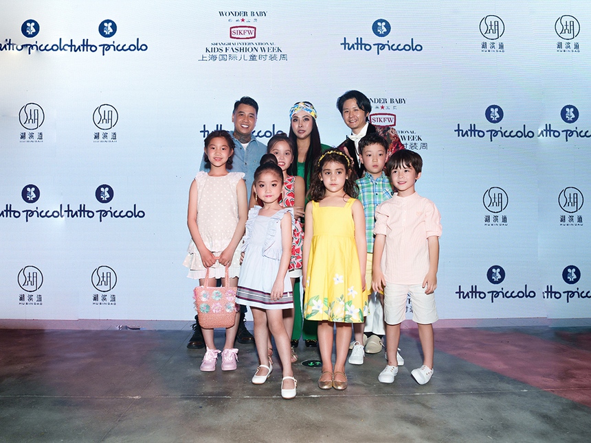 Emily Nhã Uyên đoạt giải 'Người mẫu nhí xuất sắc nhất' tại Thượng Hải - Ảnh 1. Emily Nhã Uyên đoạt giải 'Người mẫu nhí xuất sắc nhất' tại Thượng Hải - Ảnh 1.