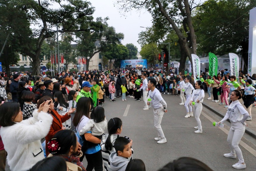 Góc nhìn 365: Nào, cùng chờ phố đi bộ… - Ảnh 1. Góc nhìn 365: Nào, cùng chờ phố đi bộ… - Ảnh 1.