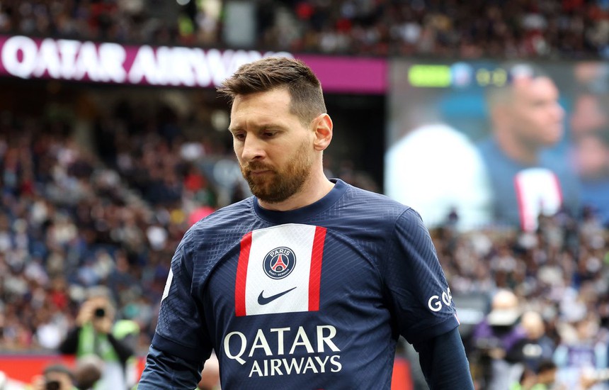 Tin nóng bóng đá sáng 4/5: Messi nhận lương gấp đôi Ronaldo ở Saudi League, báo Đông Nam Á khen U22 Việt Nam đập tan chỉ trích - Ảnh 2.