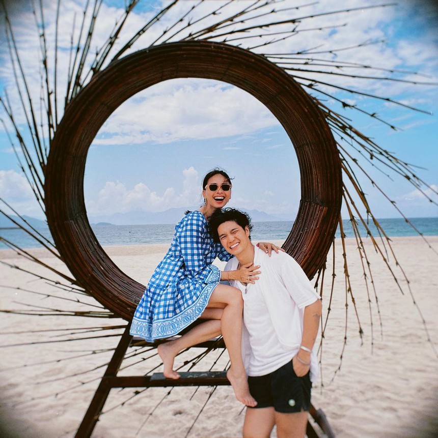 Ngô Thanh Vân lại lộ dấu hiệu mang thai, lần này vòng 2 đã thay đổi rõ? - Ảnh 2. Ngô Thanh Vân lại lộ dấu hiệu mang thai, lần này vòng 2 đã thay đổi rõ? - Ảnh 2.