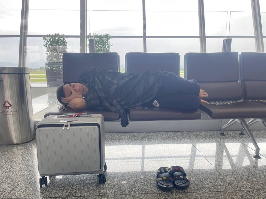 Cùng đi Trung Quốc nhưng lại trái ngược như Chi Pu - PewPew: người check-in sang chảnh, người ăn thịt chấm đường vỉa hè - Ảnh 6. Cùng đi Trung Quốc nhưng lại trái ngược như Chi Pu - PewPew: người check-in sang chảnh, người ăn thịt chấm đường vỉa hè - Ảnh 6.