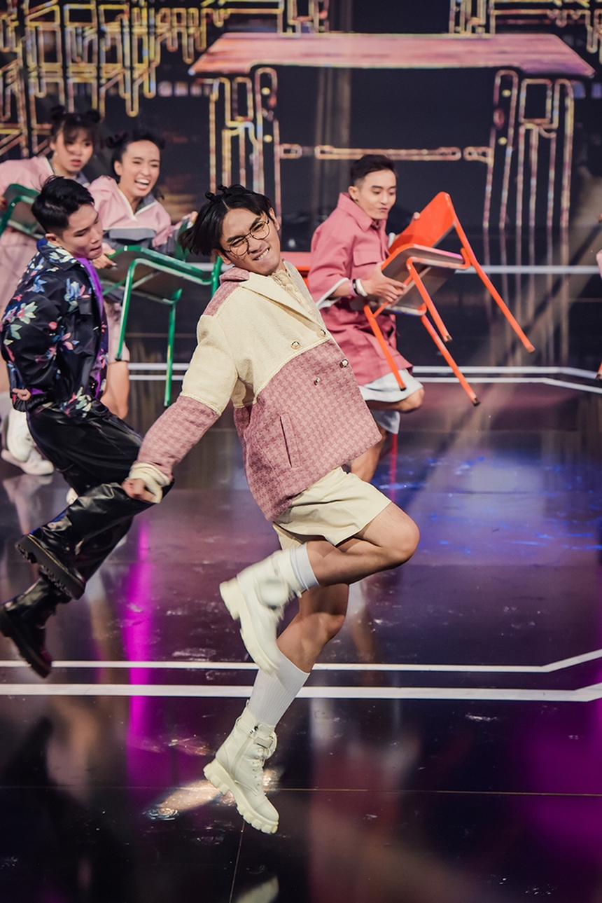 Nhóm nam bị gắn mác 'thảm họa' ngay khi debut: Từng làm trò cười trên truyền hình, thay đổi 1001 thành viên rồi chính thức... 'toang' - Ảnh 9. Nhóm nam bị gắn mác 'thảm họa' ngay khi debut: Từng làm trò cười trên truyền hình, thay đổi 1001 thành viên rồi chính thức... 'toang' - Ảnh 9.