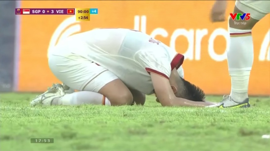 Tiến Long 'đốt lưới' khó tin, U22 Việt Nam vẫn thắng dễ U22 Singapore - Ảnh 6.