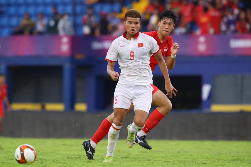 Vua phá lưới U23 Việt Nam cũng thất sủng thời HLV Hoàng Anh Tuấn - Ảnh 2.