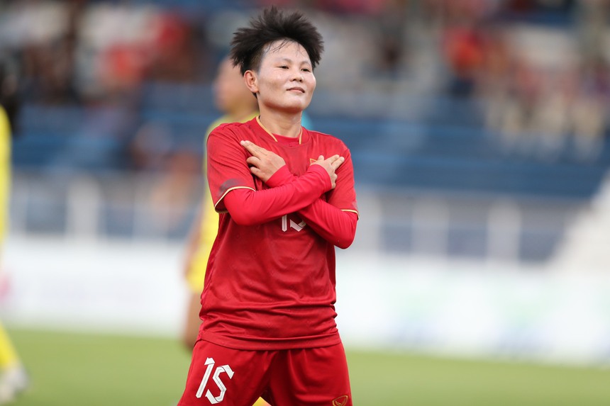 Quả nhiên là những cô gái vàng: Tuyển nữ Việt Nam lập mưa bàn thắng trong ngày đầu ra quân ở SEA Games 32 - Ảnh 6. Quả nhiên là những cô gái vàng: Tuyển nữ Việt Nam lập mưa bàn thắng trong ngày đầu ra quân ở SEA Games 32 - Ảnh 6.