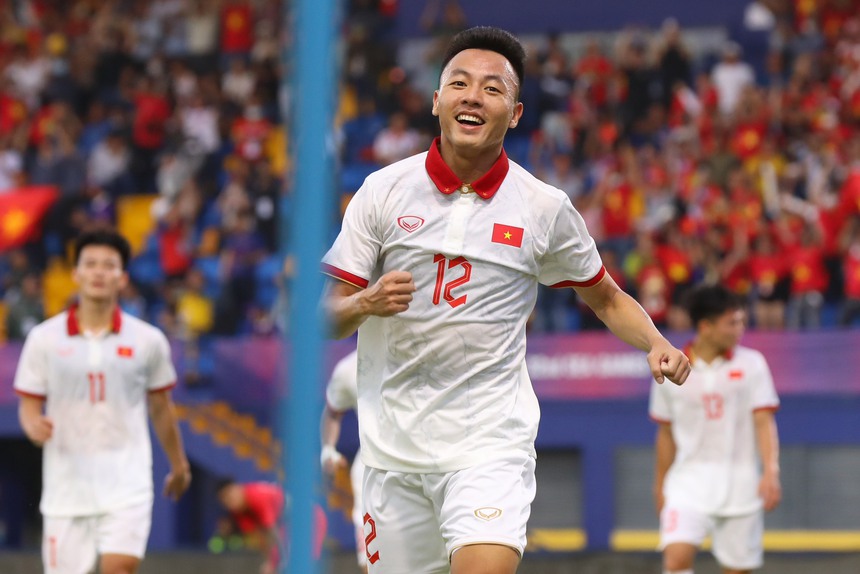 SEA Games 32: U22 Việt Nam 'thổi bay' U22 Singapore, báo Indonesia chỉ ra điểm lợi hại của HLV Troussier - Ảnh 2.