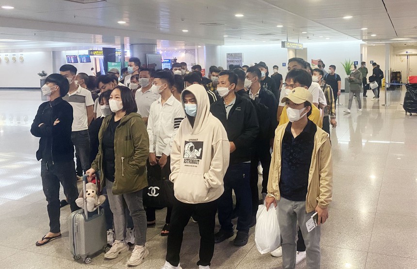 Vụ giải cứu công dân tại cơ sở đánh bạc ở Philippines: 60 công dân Việt Nam về nước vào sáng 30/5 - Ảnh 3.