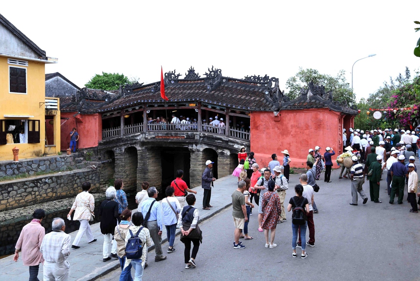 Việt Nam nằm trong Top 3 điểm đến du lịch yêu thích nhất của người Hàn Quốc - Ảnh 1.