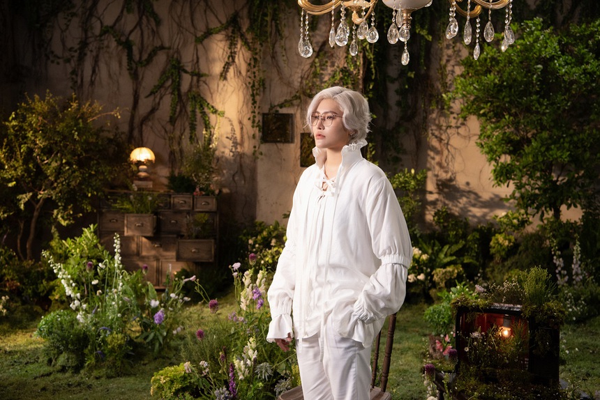 Vicky Nhung sử dụng trí tuệ nhân tạo trong MV mới - Ảnh 3. Vicky Nhung sử dụng trí tuệ nhân tạo trong MV mới - Ảnh 3.