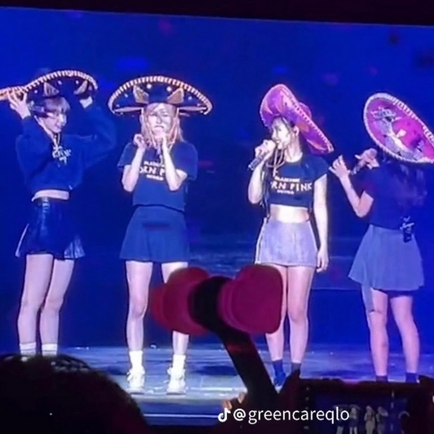 Blackpink liên tiếp lập kỷ lục mới trong lịch sử âm nhạc thế giới - Ảnh 3. Blackpink liên tiếp lập kỷ lục mới trong lịch sử âm nhạc thế giới - Ảnh 3.