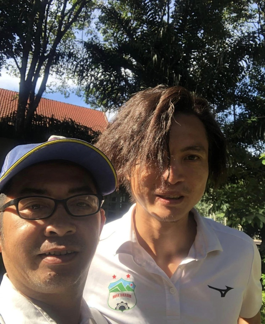 CĐV HAGL đi xe máy hơn 500km để tới cổ vũ trận đấu trước Hà Nội FC - Ảnh 5.