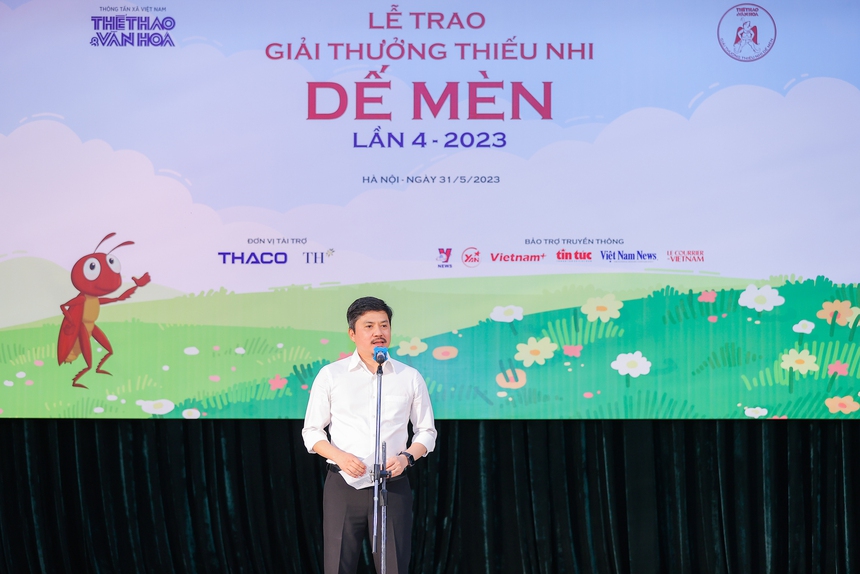 Những 'khoảnh khắc vàng' tại Lễ trao Giải thưởng Thiếu nhi Dế Mèn lần thứ 4 - 2023 - Ảnh 3.