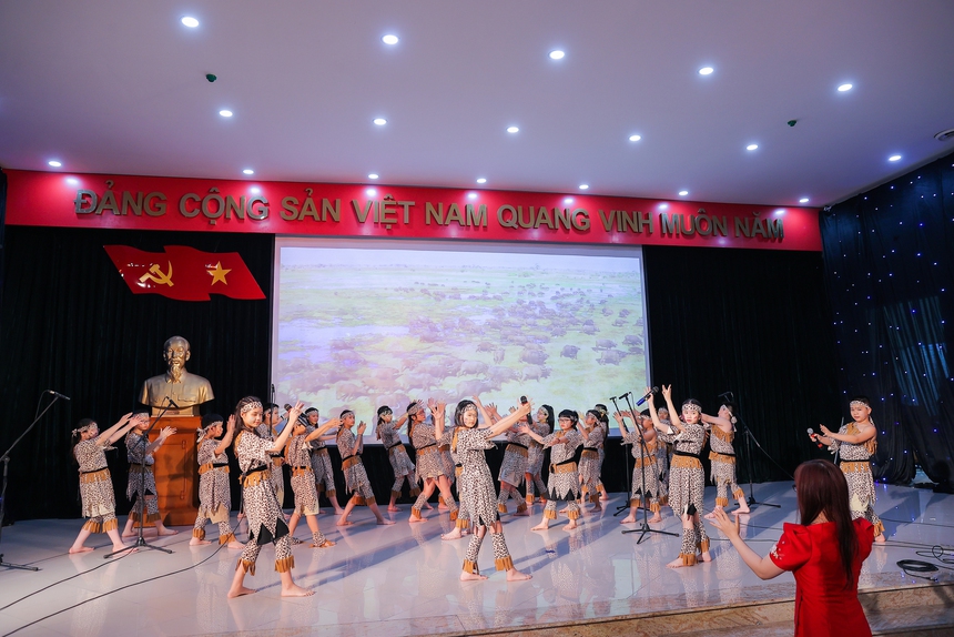 Toàn cảnh buổi Lễ trao Giải thưởng Thiếu nhi Dế Mèn lần thứ 4 - 2023 - Ảnh 14.