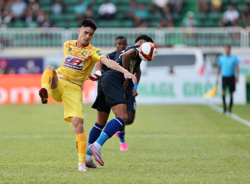 Soi kèo bóng đá hôm nay 1/6: Bình Dương vs Thanh Hóa - Ảnh 6.