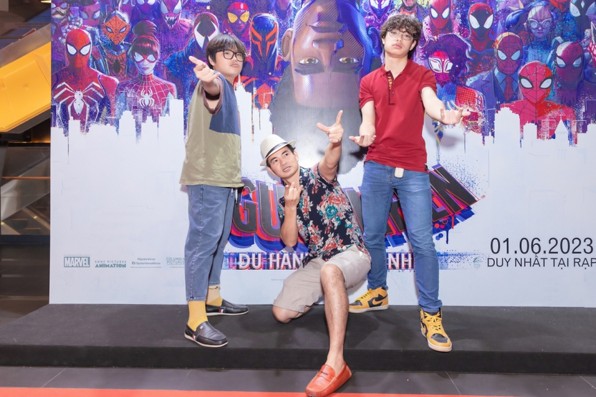 Xuân Bắc cùng các con xuất hiện trong buổi ra mắt 'Spider-Man: Across the Spider-Verse' - Ảnh 4.
