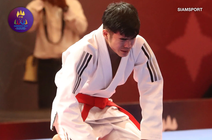 VĐV bật khóc nức nở vì thua chủ nhà Campuchia ở nội dung vừa vô địch châu Á: Tôi không hiểu nổi bảng điểm - Ảnh 2. VĐV bật khóc nức nở vì thua chủ nhà Campuchia ở nội dung vừa vô địch châu Á: Tôi không hiểu nổi bảng điểm - Ảnh 2.