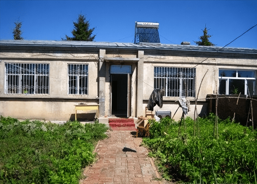 Bị mỉa mai 'ở quê sống bẩn', cô gái khoe luôn căn nhà ngăn nắp, chứng minh: Sự sạch sẽ không liên quan đến giàu hay nghèo, thành phố hay nông thôn - Ảnh 1.