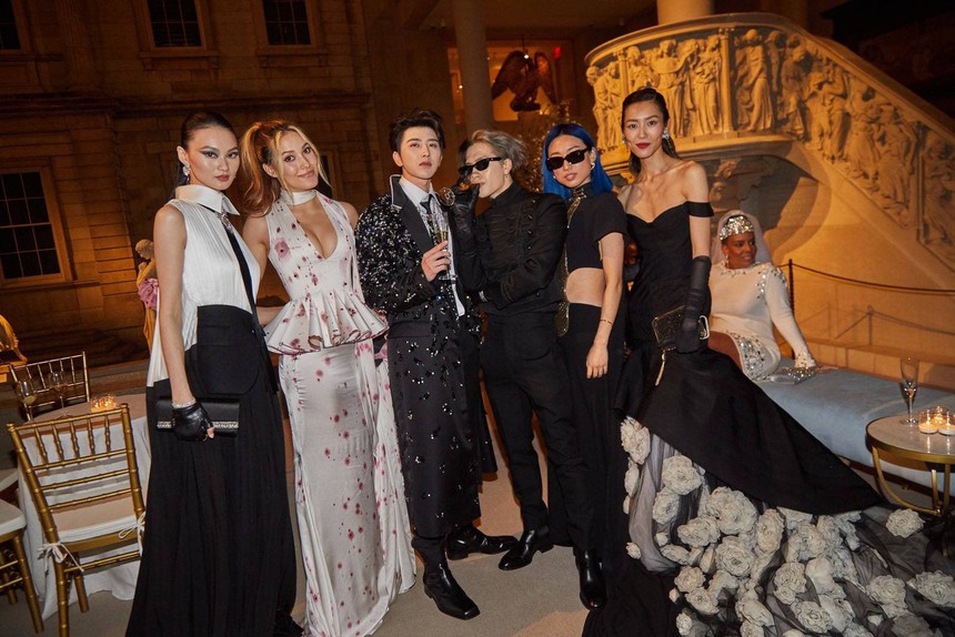 - Ảnh 1. - Ảnh 1.