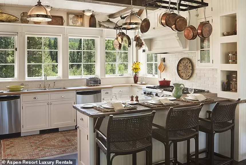 Tài sản trị giá 250 triệu USD của Kevin Costner không thể chạm tới vì được bảo vệ bởi một hợp đồng tiền hôn nhân? - Ảnh 6.