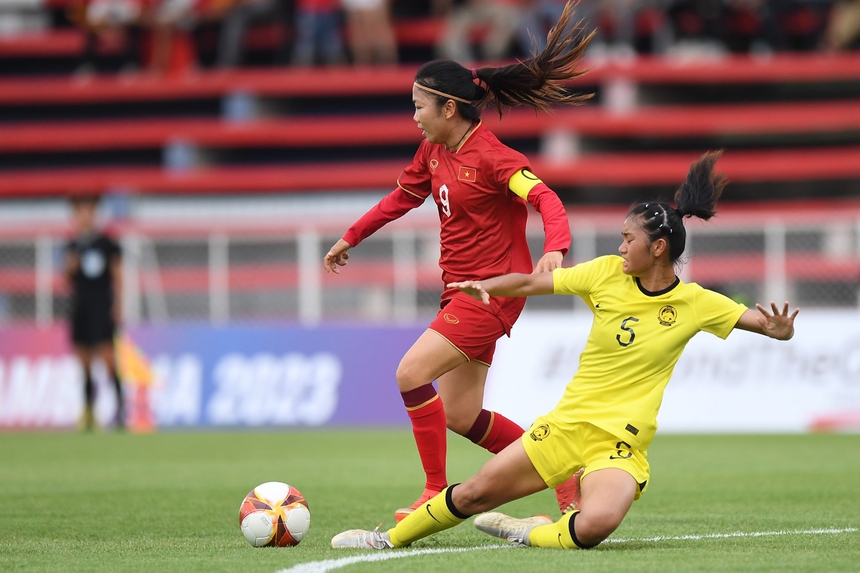 Cầu thủ Malaysia khốn khổ vì tuyển Việt Nam, đổ gục xuống sân sau 90 phút 'hành xác' - Ảnh 3.