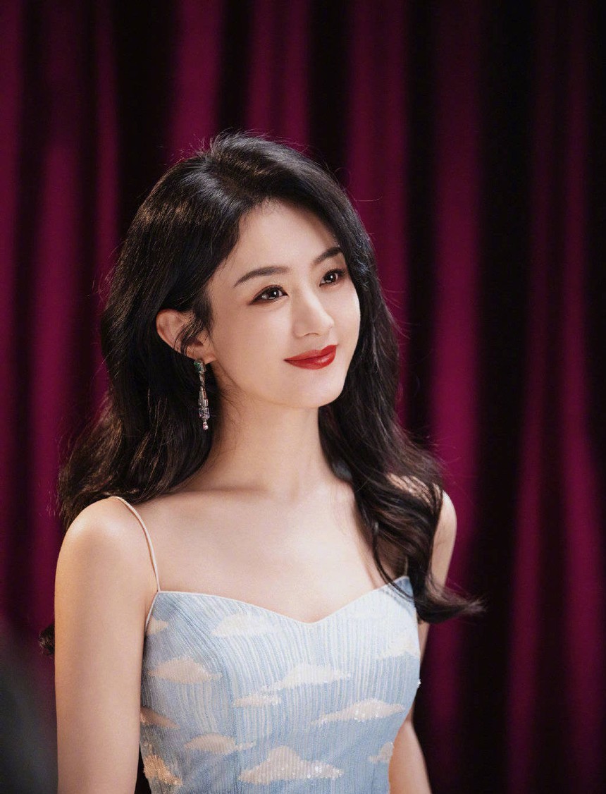 Tranh cãi “Tứ đại đỉnh lưu nữ 2023”: Địch Lệ Nhiệt Ba bị "mỉa" khi xếp ngang hàng Triệu Lệ Dĩnh, Dương Mịch, Dương Tử  - Ảnh 2.