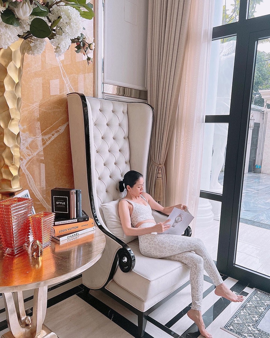 Biệt thự gần 600m2 của ca sĩ Lệ Quyên: Nội thất sang trọng xa hoa, từng gây sốc khi tiết lộ 3,6 tỷ chỉ mua được cổng nhà  - Ảnh 9.