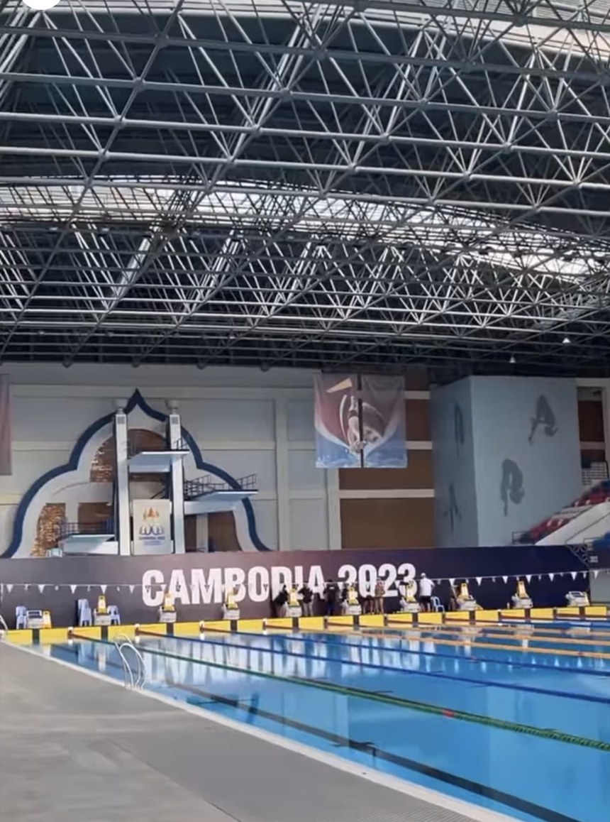 'Nam thần' tuyển bơi thử sức chào tiếng Campuchia, dậy từ sáng sớm tập luyện cho mục tiêu 'hái vàng' - Ảnh 3.