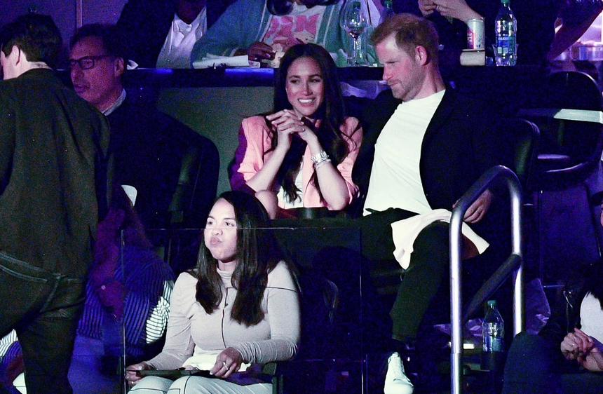 Cuộc chiến của Meghan và chị gái vẫn rất căng thẳng: Samantha buộc tội cô vô ơn với cha đẻ và dự đoán cuộc hôn nhân với Harry sắp tan vỡ - Ảnh 4. Cuộc chiến của Meghan và chị gái vẫn rất căng thẳng: Samantha buộc tội cô vô ơn với cha đẻ và dự đoán cuộc hôn nhân với Harry sắp tan vỡ - Ảnh 4.