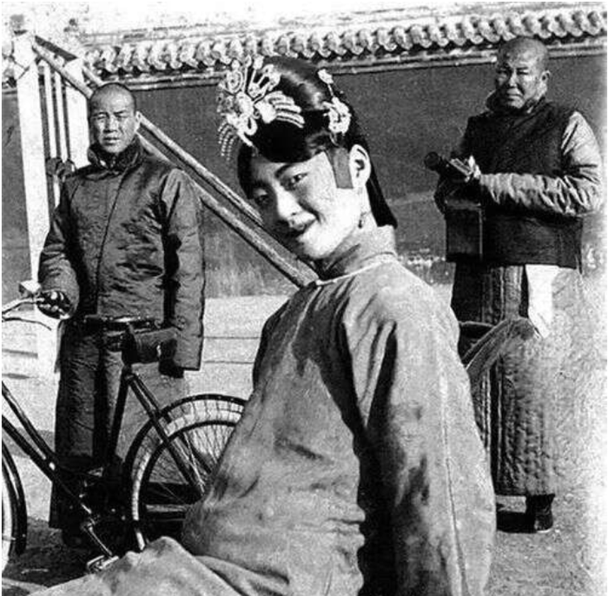 Hai thị vệ tư thông với hoàng hậu tới mức có con, kết cục của những kẻ cả gan qua mặt nhà vua ra sao? - Ảnh 6.