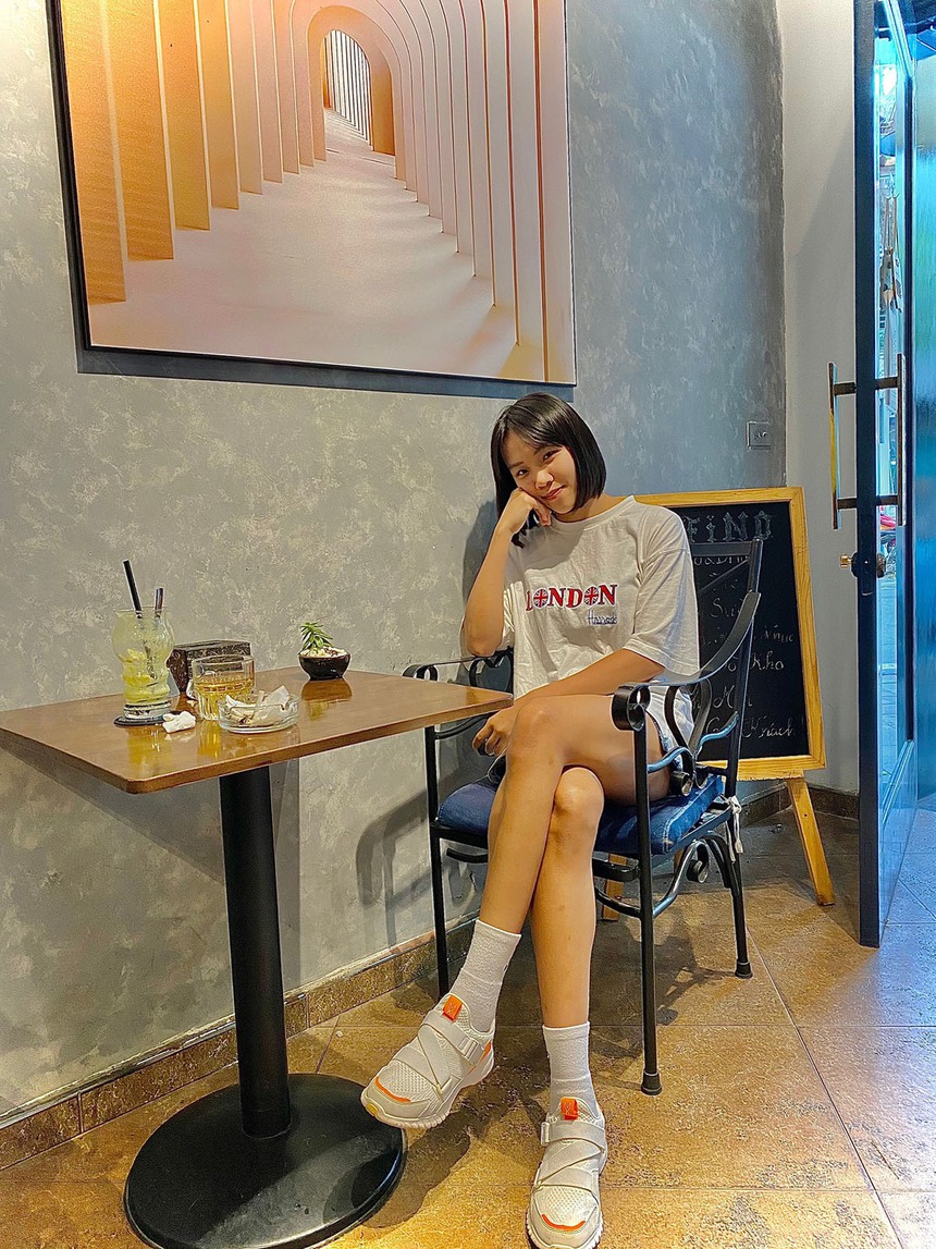 Hot girl bóng chuyền Trần Tú Linh: Từ kẻ thay thế đến niềm hy vọng SEA Games - Ảnh 9. Hot girl bóng chuyền Trần Tú Linh: Từ kẻ thay thế đến niềm hy vọng SEA Games - Ảnh 9.