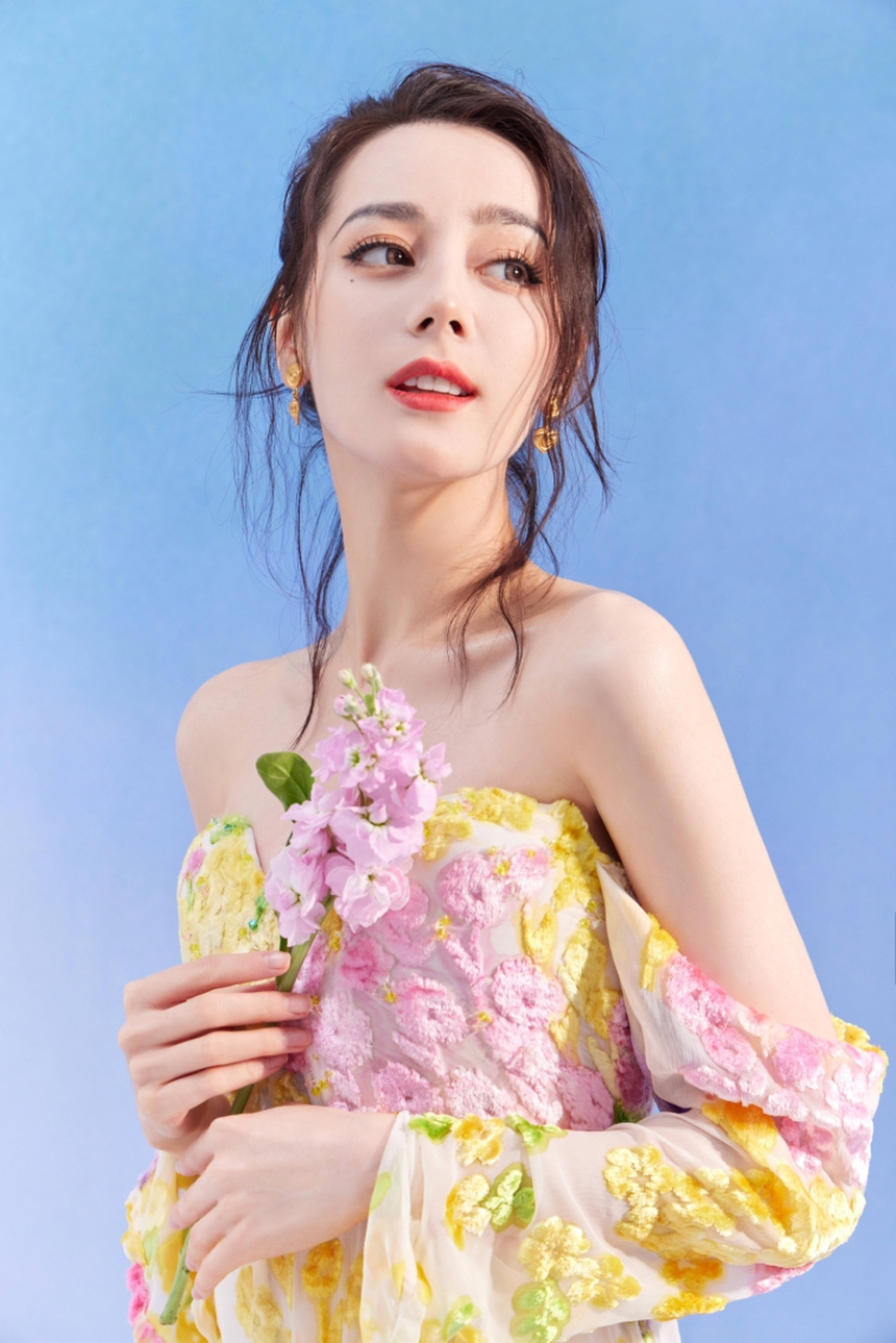 Tranh cãi “Tứ đại đỉnh lưu nữ 2023”: Địch Lệ Nhiệt Ba bị "mỉa" khi xếp ngang hàng Triệu Lệ Dĩnh, Dương Mịch, Dương Tử  - Ảnh 5.