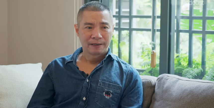 NSND Công Lý bật khóc vì từng muốn chia tay vợ, lần đầu trải lòng về thời gian bạo bệnh - Ảnh 2. NSND Công Lý bật khóc vì từng muốn chia tay vợ, lần đầu trải lòng về thời gian bạo bệnh - Ảnh 2.