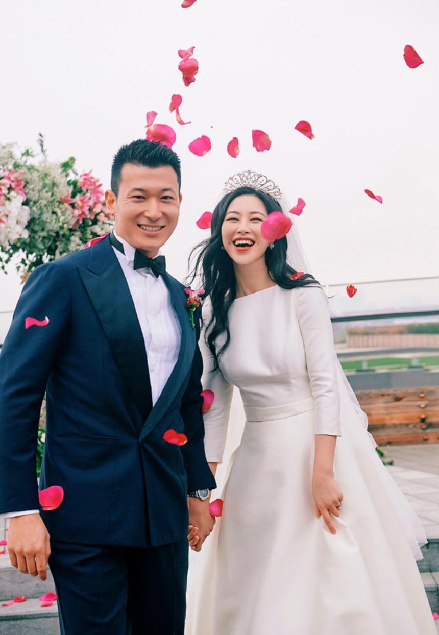 Không phải Chi Pu, đây mới là mỹ nhân đẹp nhất show "Đạp gió 2023": Gia thế "trâm anh thế phiệt", 8 năm liên tiếp lọt top gương mặt đẹp nhất thế giới - Ảnh 5. Không phải Chi Pu, đây mới là mỹ nhân đẹp nhất show "Đạp gió 2023": Gia thế "trâm anh thế phiệt", 8 năm liên tiếp lọt top gương mặt đẹp nhất thế giới - Ảnh 5.