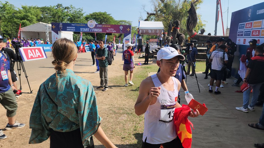 Nhập tịch VĐV gốc Trung Quốc để tranh HCV, chủ nhà Campuchia nhận cái kết đắng - Ảnh 1.