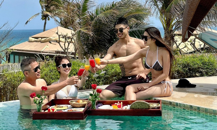 Gia đình toàn "cực phẩm" của Jennifer Phạm: Em gái xinh như hoa hậu, em trai không thua kém tài tử - Ảnh 9.