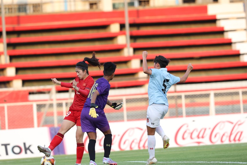 HLV Mai Đức Chung vẫn mát tay với đội tuyển nữ Việt Nam - Ảnh 2.