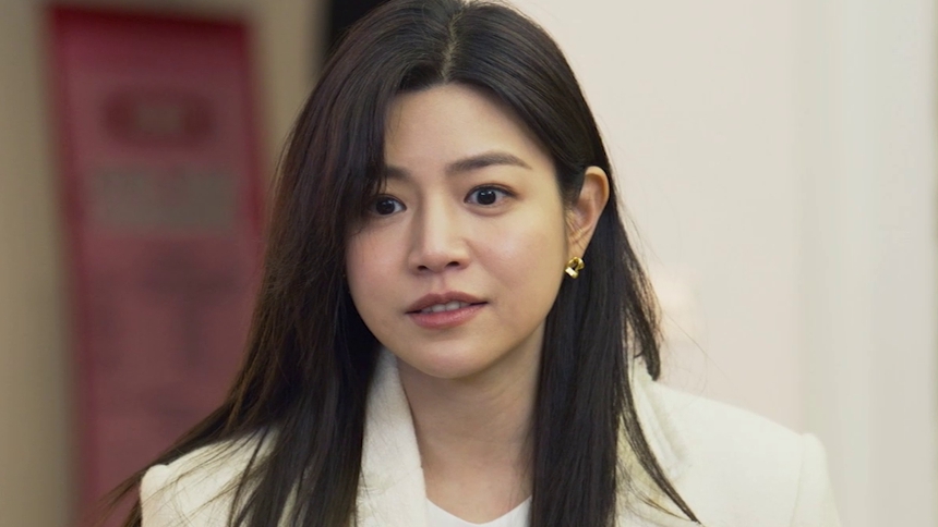 Sự trở lại thất bại của 'Tiểu Long Nữ xấu nhất màn ảnh': Rating 0%, bị phim của ông xã 'lấn lướt' - Ảnh 2.