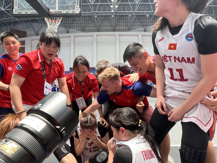 Những người hùng bóng rổ 3x3 nữ Việt Nam ở SEA Games 32 - Ảnh 10. Những người hùng bóng rổ 3x3 nữ Việt Nam ở SEA Games 32 - Ảnh 10.
