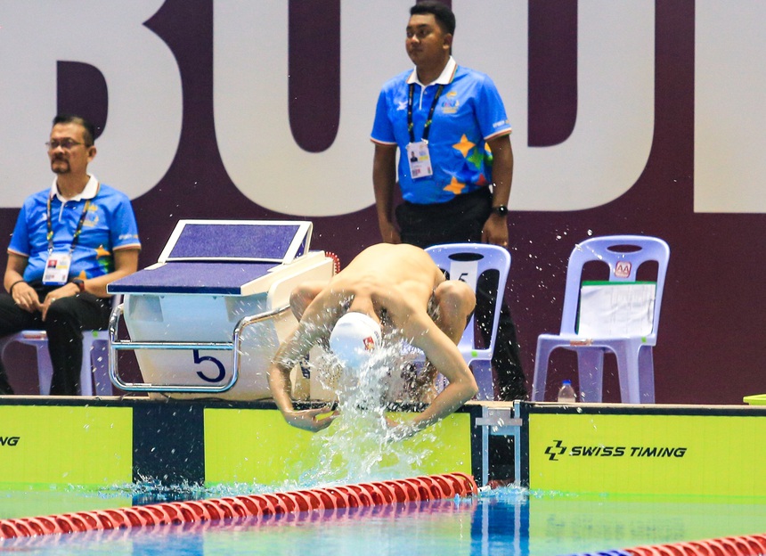 Phá kỷ lục SEA Games, kình ngư Việt Nam tặng HCV cho bà nội quá cố - Ảnh 6.