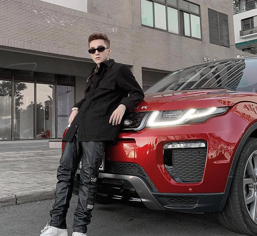 Khối tài sản 'kếch xù' của Sơn Tùng: Đang sinh sống tại villa view sông 50 tỷ, sở hữu xe sang chỉ dành cho giới nhà giàu - Ảnh 4.