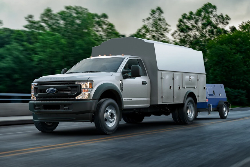 2 chiếc ‘siêu khủng long’ Ford F-550 lăn bánh tại Việt Nam: Riêng đầu xe dài gần bằng Morning, thùng sau làm thành nhà được - Ảnh 8. 2 chiếc ‘siêu khủng long’ Ford F-550 lăn bánh tại Việt Nam: Riêng đầu xe dài gần bằng Morning, thùng sau làm thành nhà được - Ảnh 8.