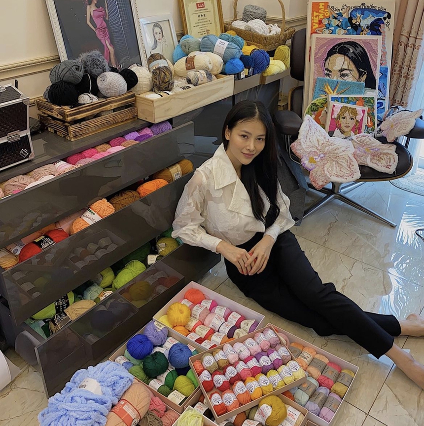 Hoa hậu Việt có 2 cơ ngơi ở tuổi 28: Penthouse sang xịn chưa choáng bằng toàn cảnh biệt thự tại khu nhà giàu - Ảnh 7. Hoa hậu Việt có 2 cơ ngơi ở tuổi 28: Penthouse sang xịn chưa choáng bằng toàn cảnh biệt thự tại khu nhà giàu - Ảnh 7.