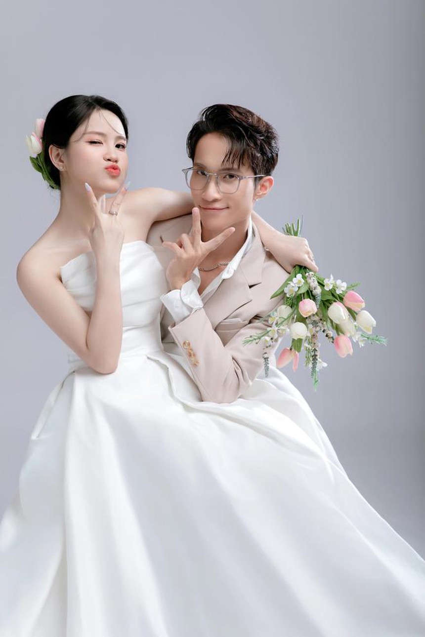 Nguyên tắc "mãi keo" của các hot couple yêu lâu năm: Chỉ một việc đơn giản nhưng không phải ai cũng làm được - Ảnh 1. Nguyên tắc "mãi keo" của các hot couple yêu lâu năm: Chỉ một việc đơn giản nhưng không phải ai cũng làm được - Ảnh 1.