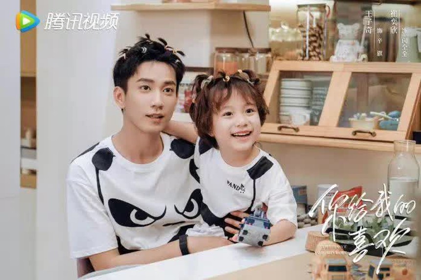 Nam chính ngôn tình hot nhất hiện nay: Đóng vai tổng tài cực cuốn, suýt hại đoàn phim vì hẹn hò 'bản sao Lưu Diệc Phi' - Ảnh 5.