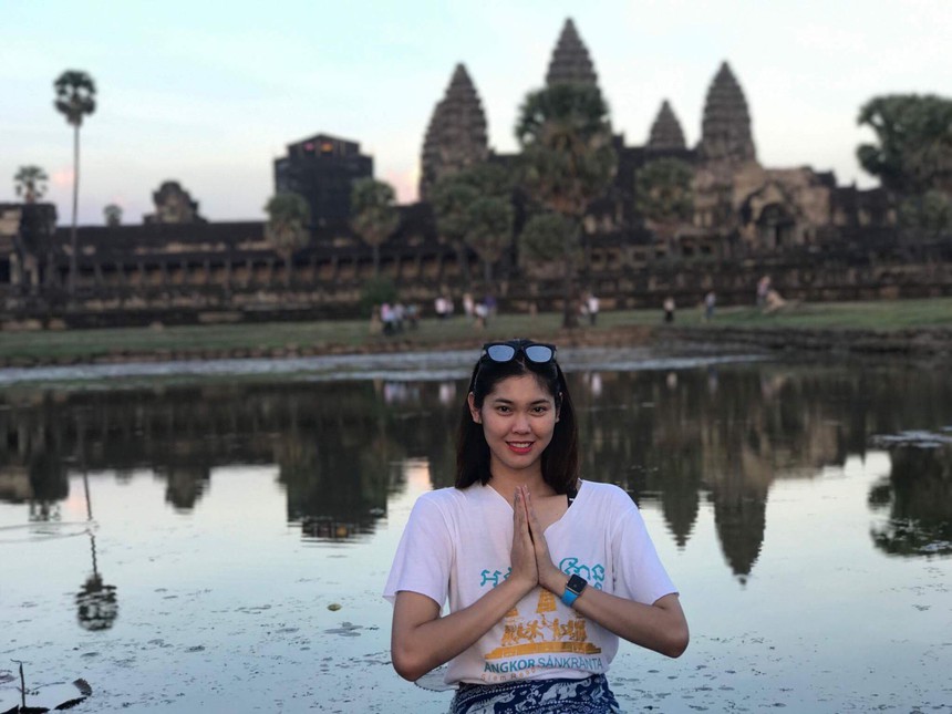 CẬN CẢNH: Võ sĩ Campuchia body ‘bốc lửa’, hạnh phúc viên mãn, nổi nhất lễ khai mạc SEA Games 32 - Ảnh 5.