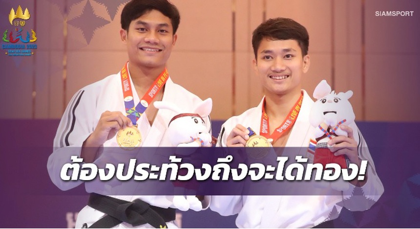 Hi hữu: HLV Thái Lan phản đối dữ dội khiến trọng tài phải nhận sai rồi đưa ra phán quyết bất ngờ  - Ảnh 3.